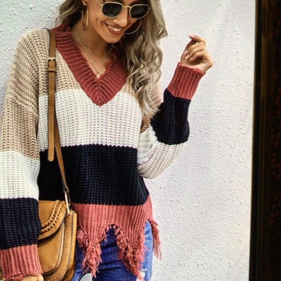 SHEIN Sweaters - 🌼HP 2x Ripped hem colorblock sweater sz sm